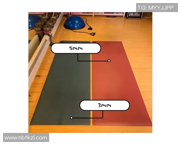 如何选择适合自己的瑜伽垫以及瑜伽垫的正确使用与保养方法