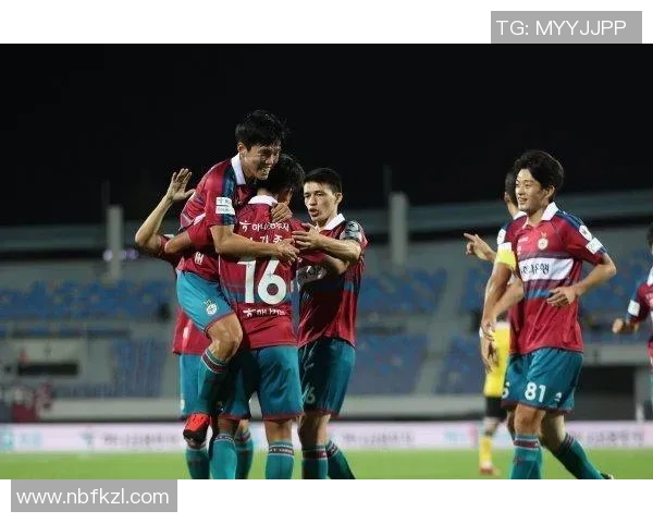 首尔衣恋与城南一和的精彩对决谁能在赛场上笑到最后