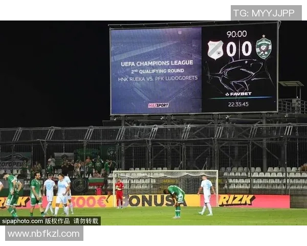 上海网球队技术争议引发热议球员表现与战术选择成焦点